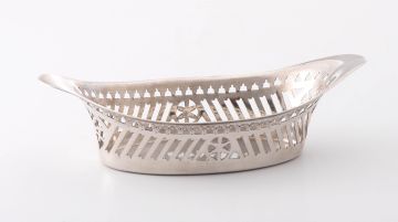 A late Victorian silver pierced basket, Atkin Brothers, Sheffield, 1897