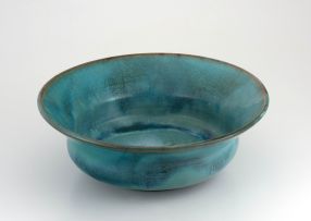 A Linn Ware viridian green-glazed bowl