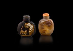 Two Chinese cameo agate snuff bottles, late 19th/early 20th century