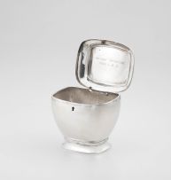 A Continental silver hinged tea caddy, maker’s initials ‘HGO’, with Dutch import marks
