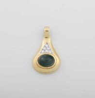 Emerald, diamond and gold pendant