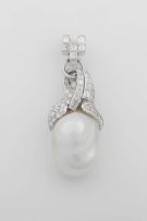 Diamond and blister pearl pendant