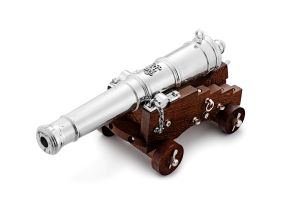 A silver 1:9 scale replica of a Royal Navy 24 pounder cannon from HMS Victory, B. Brennan, Rhodesia, 1975, .925 sterling