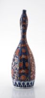 A Japanese Imari double-gourd vase, Meiji period (1868-1912)