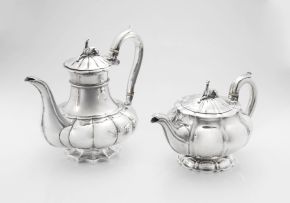 A George IV silver teapot, Richard William Atkins & William Nathaniel Somersall, London, 1825
