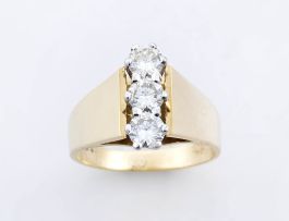 Three-stone diamond and 18ct gold ring