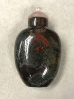 A Chinese quartz, dendritic chalcedony snuff bottle, Qing Dynasty, 19th century