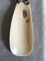 A Japanese export ivory shoe horn, Meiji period, 1868-1912
