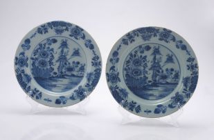 A pair of Delft blue and white dishes, late 18th century