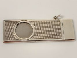 An Elizabeth II silver cigar guillotine cutter, William H Manton, Birmingham, 1976