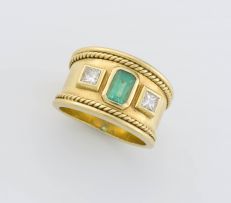 Emerald, diamond and 18ct gold ring