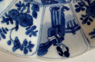 A pair of Chinese blue and white dishes, Kangxi period, 1662-1722