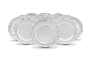 A set of twelve Elizabeth II silver dinner plates, SA Ld, London, 1964, .925 sterling
