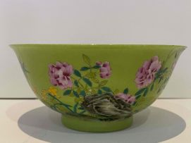 A pair of Chinese famille-rose bowls, Republic period