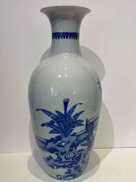 A Chinese blue and white vase, Qing Dynasty, late 19th century