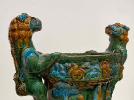 A Chinese sancai-glazed earthenware two-handled vessel, Ming Dynasty