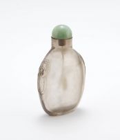 A Chinese smokey quartz snuff bottle, Qing Dynasty, 19th century