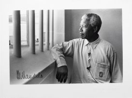 Jürgen Schadeberg; Nelson Mandela's return to his cell on Robben Island IV