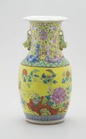 A Chinese famille-verte vase, Qing Dynasty, late 19th century
