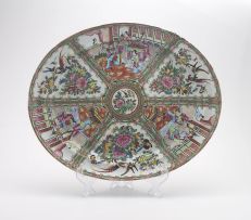 A Chinese famille-rose platter, Qing Dynasty, 19th century