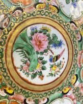 A Chinese famille-rose platter, Qing Dynasty, 19th century