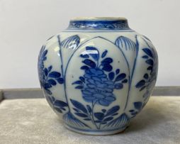 A Chinese blue and white vase, 17th/18th century