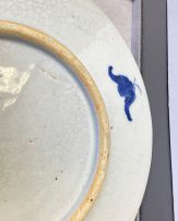 A Chinese blue and white craquelure dish, early 20th century