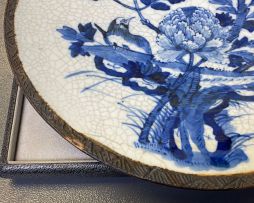 A Chinese blue and white craquelure dish, early 20th century