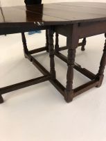 An oak gate-leg table, 19th century