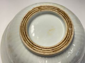A Chinese celadon-glazed bowl, Qing Dynasty, 18th/19th century