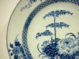 A Chinese blue and white charger, Qing Dynasty, Qianlong period, 1736-1795