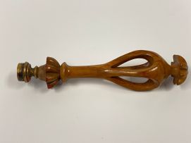 A Scottish treen Mauchlineware string holder, 19th century