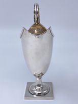 An Edward VII silver cream jug, William Henry Sparrow, Birmingham, 1904