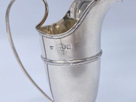 An Edward VII silver cream jug, William Henry Sparrow, Birmingham, 1904