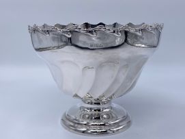 An Edward VII silver rose bowl, Cooper Brothers & Sons, Sheffield, 1905