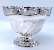 An Edward VII silver rose bowl, Cooper Brothers & Sons, Sheffield, 1905