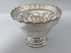 An Edward VII silver rose bowl, Cooper Brothers & Sons, Sheffield, 1905